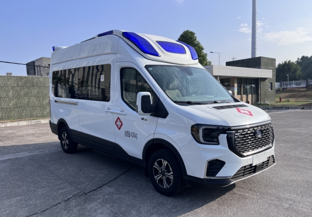 全顺T8长轴高顶监护型救护车